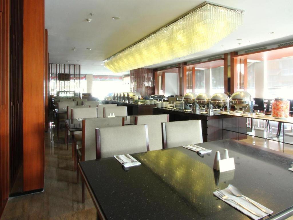 Mitra Bandung Hotel Экстерьер фото