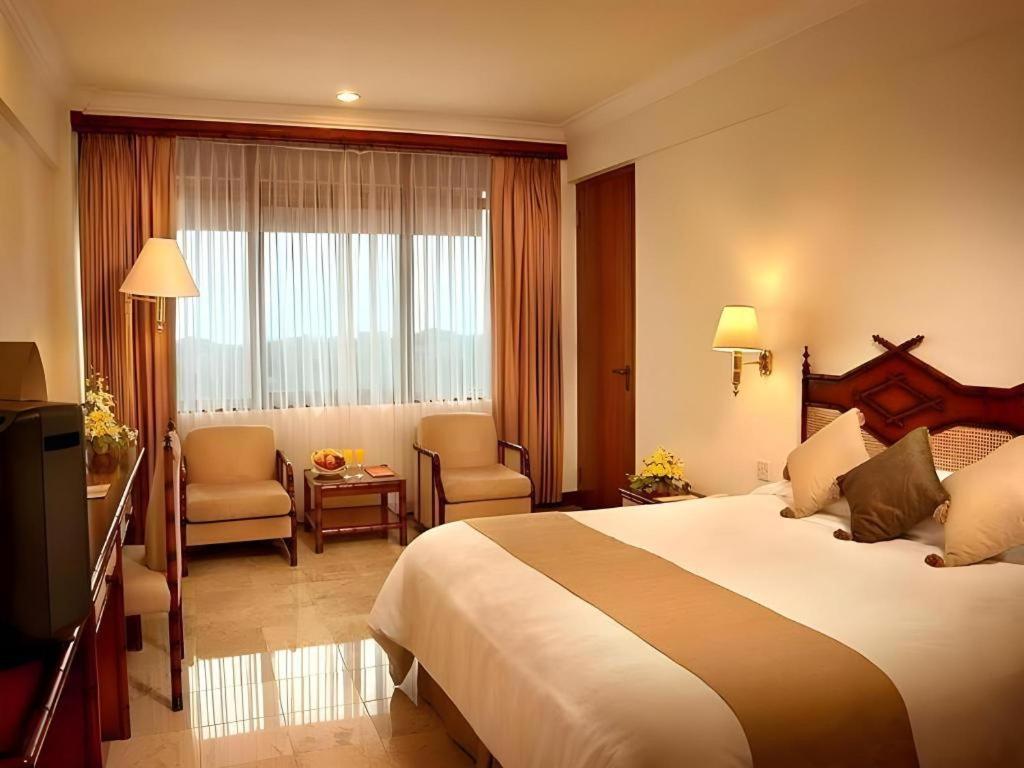 Mitra Bandung Hotel Экстерьер фото