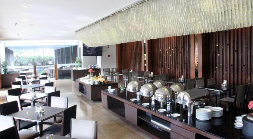 Mitra Bandung Hotel Экстерьер фото