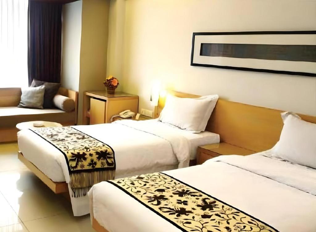 Mitra Bandung Hotel Экстерьер фото