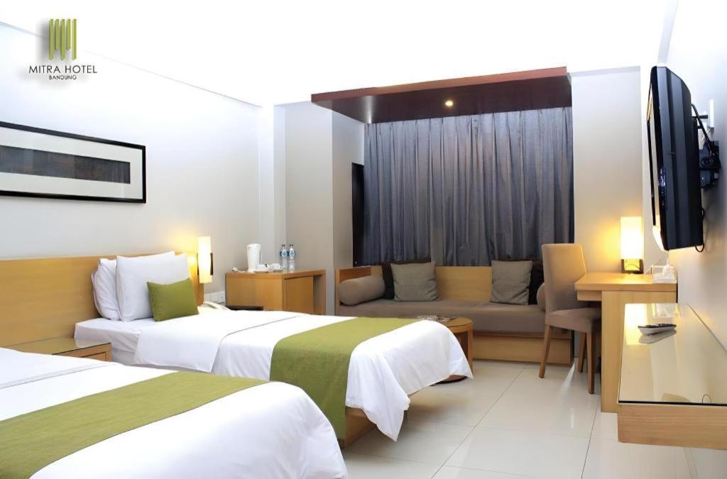 Mitra Bandung Hotel Экстерьер фото
