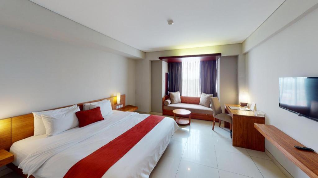 Mitra Bandung Hotel Экстерьер фото